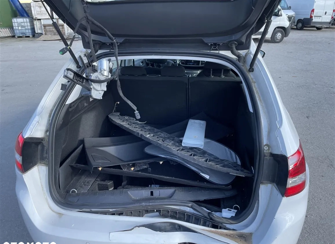 Peugeot 308 cena 33750 przebieg: 68000, rok produkcji 2020 z Wyrzysk małe 529